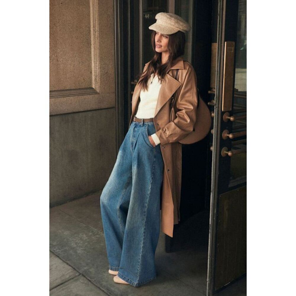 Lulus Enviable Cool Medium Wash Pleated Wide-leg High-rise Jeans Blue - Size S
